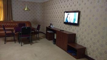 Yanshi 7 Star Express Hotel 洛陽 エクステリア 写真